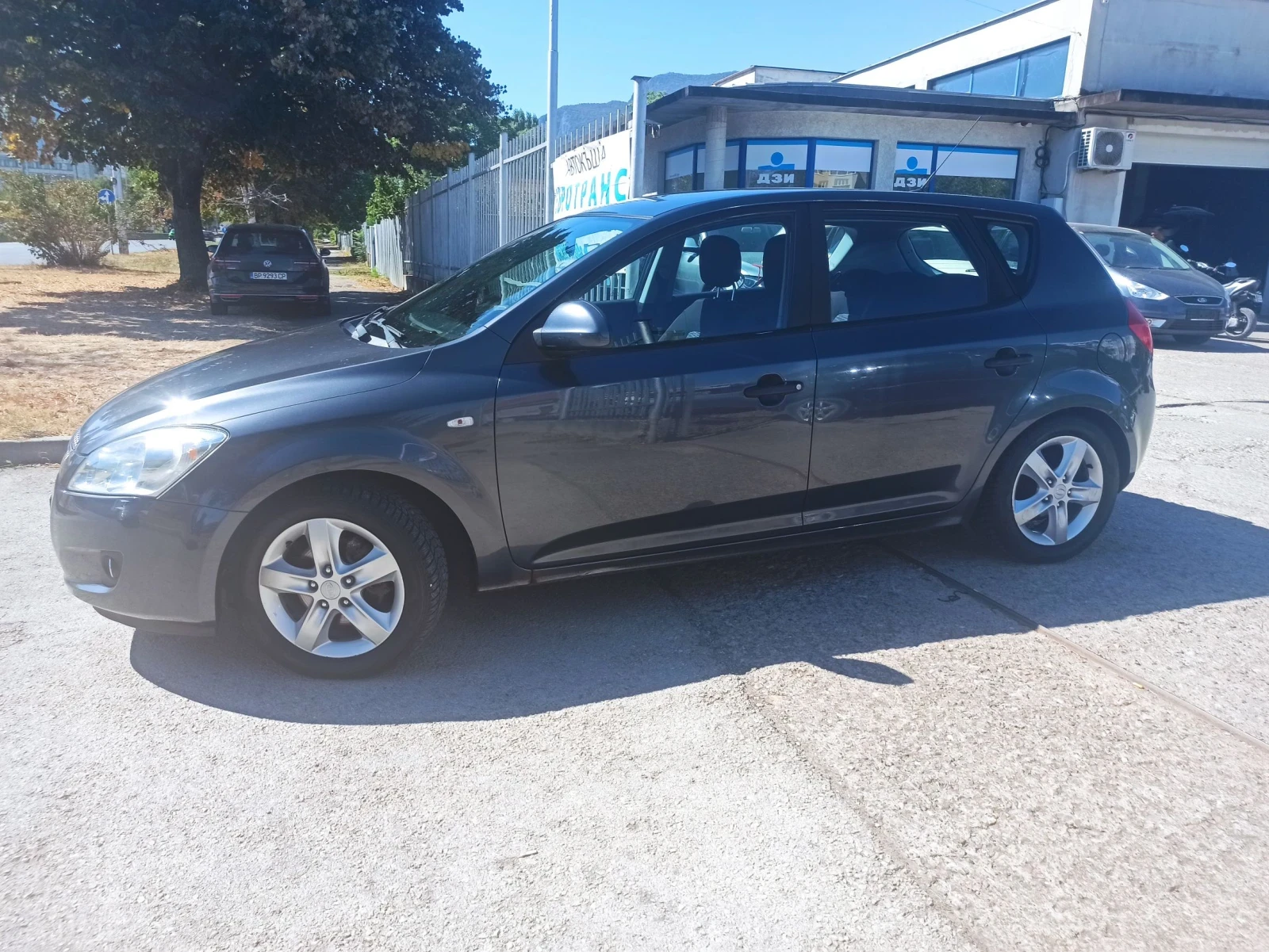 Kia Ceed 1.4, снимка 6 - Автомобили и джипове - 55976169