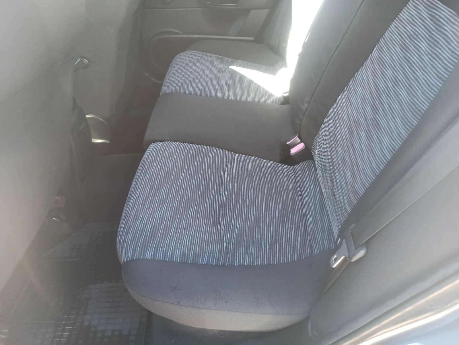 Kia Ceed 1.4, снимка 7 - Автомобили и джипове - 55976169
