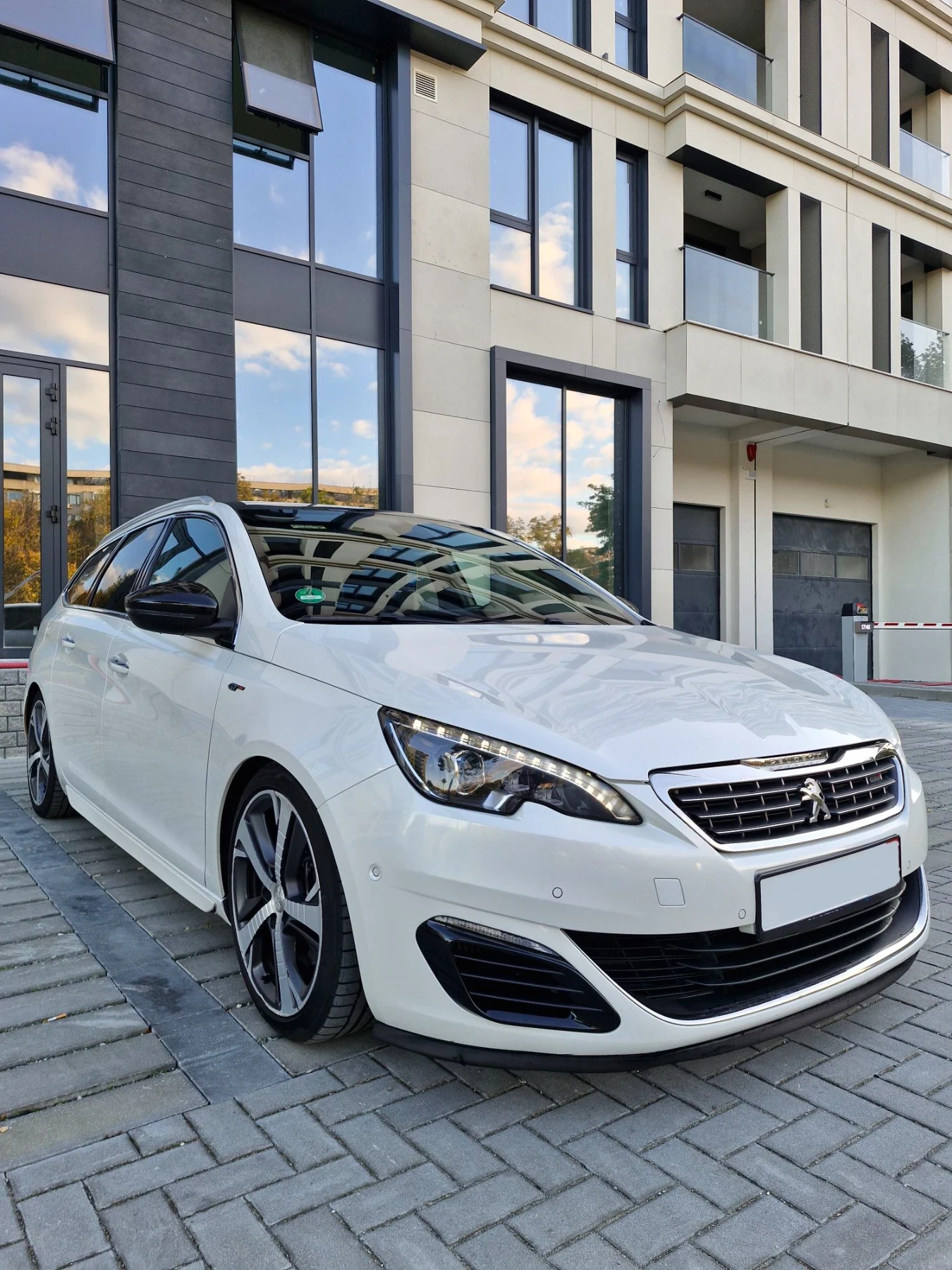 Peugeot 308 2.0 HDi GT, снимка 3 - Автомобили и джипове - 56247080