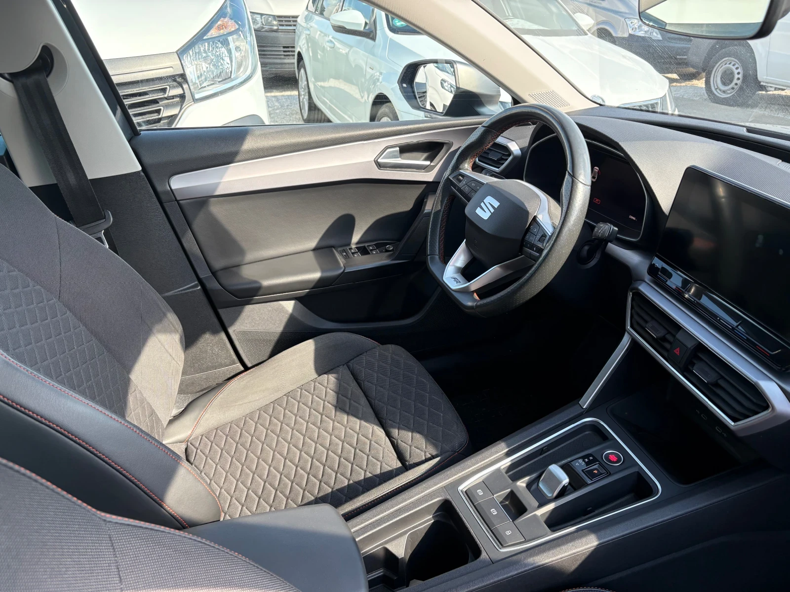 Seat Leon 2.0tdi-DSG-Digital cockpit , снимка 15 - Автомобили и джипове - 56266126