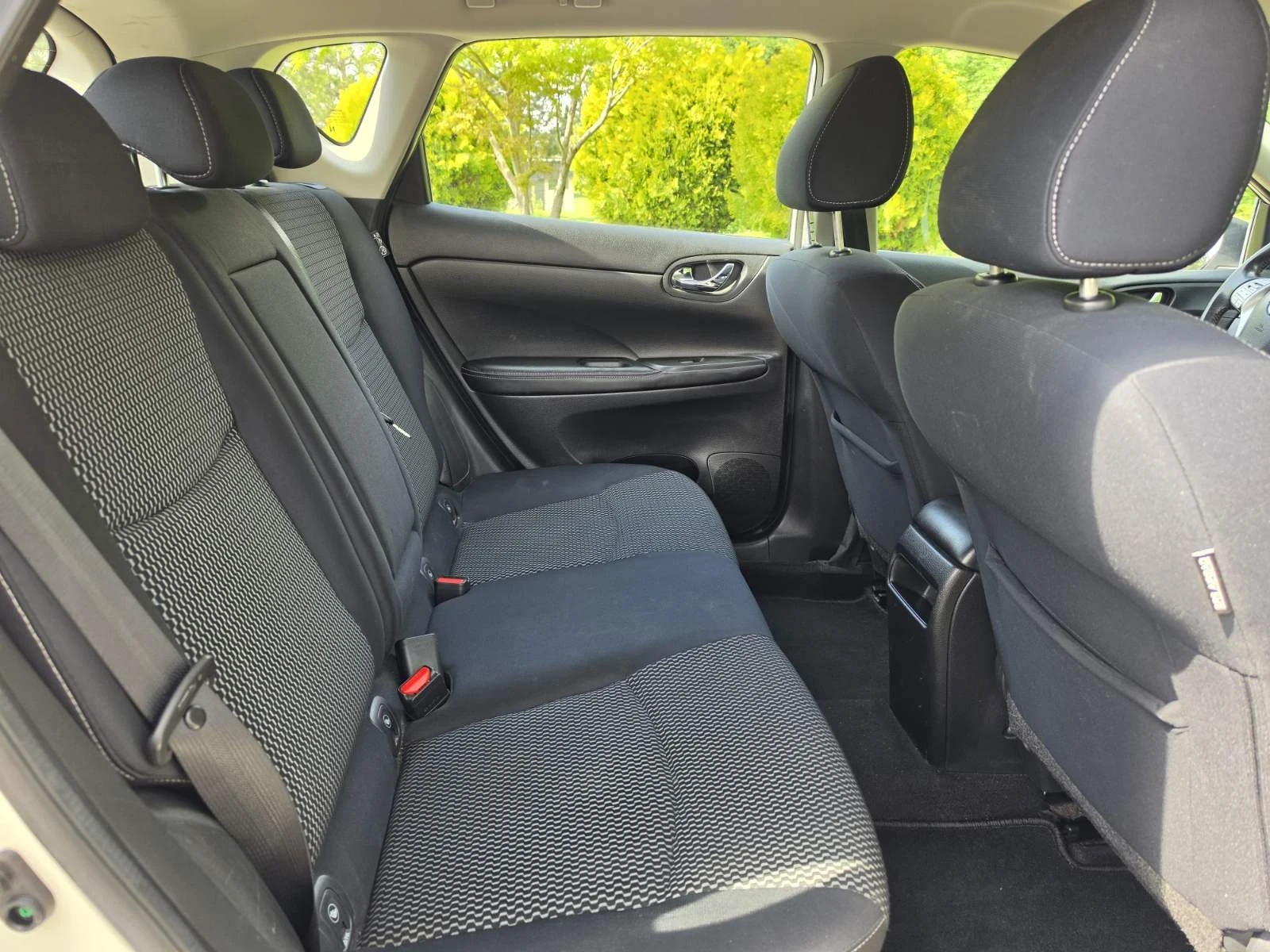 Nissan Pulsar, снимка 10 - Автомобили и джипове - 56461449