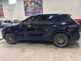 Porsche Cayenne * S E Hybrid * PANO* KEYLESS* ПОДГРЕВ* , снимка 2
