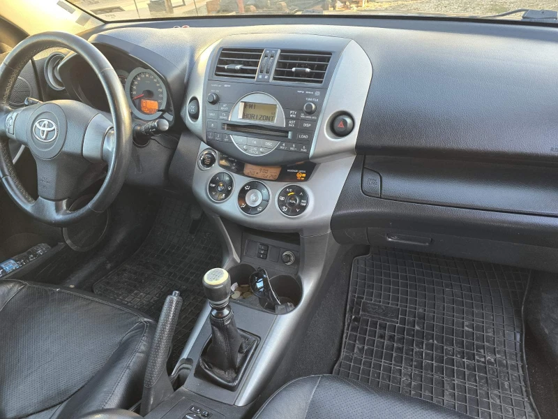 Toyota Rav4, снимка 10 - Автомобили и джипове - 48499429