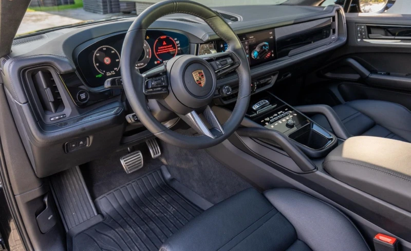 Porsche Cayenne GTS/COUPE/FACELIFT/SPORT DESIGN/BOSE/CARBON/PANO/, снимка 8 - Автомобили и джипове - 53163122