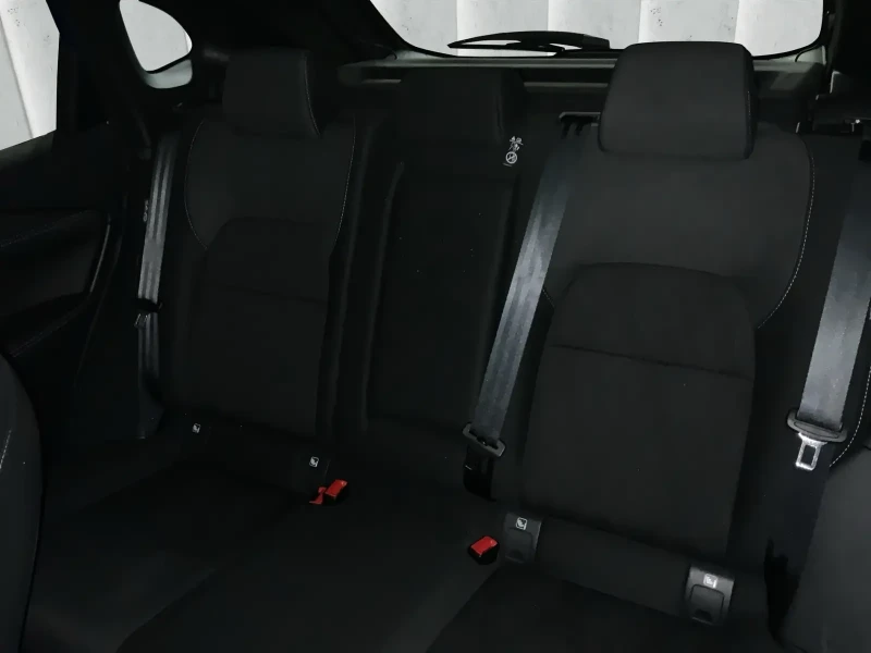 Nissan Qashqai, снимка 14 - Автомобили и джипове - 53336243