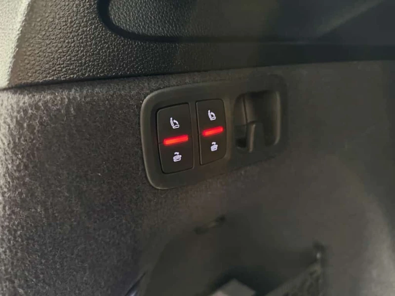 Audi Q7 * АВТО КРЕДИТ* ЦЕНА ДО БГ * СЕРВИЗНА ИСТОРИЯ * , снимка 11 - Автомобили и джипове - 53594396