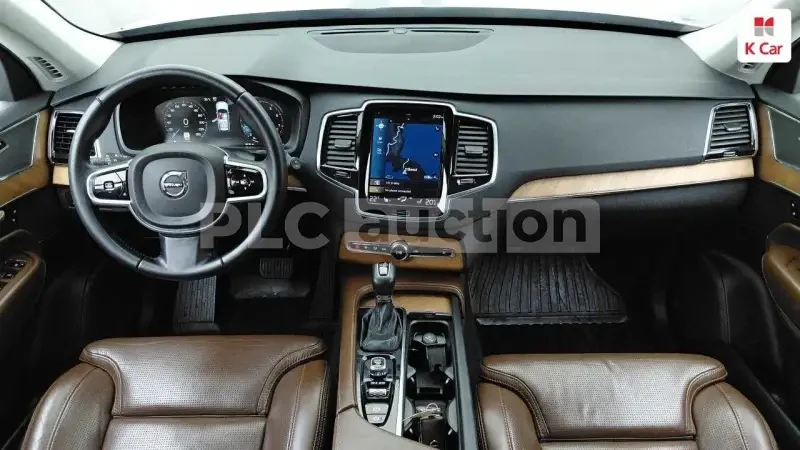 Volvo XC60 T6 AWD/DISTRONIC/PANO/ВКЛЮЧЕН ТЕХНОТЕСТ, снимка 4 - Автомобили и джипове - 54212489