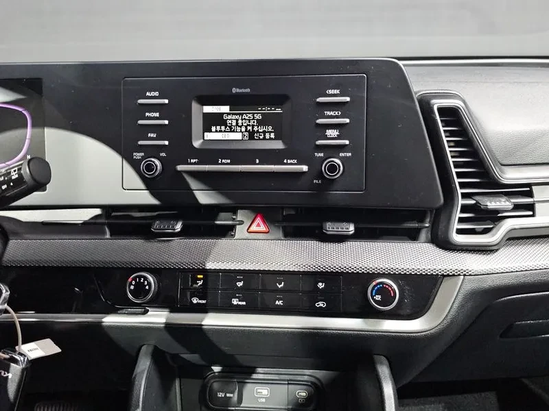 Kia Sportage DIESEL 2.0 2WD TRENDY, снимка 13 - Автомобили и джипове - 54737881