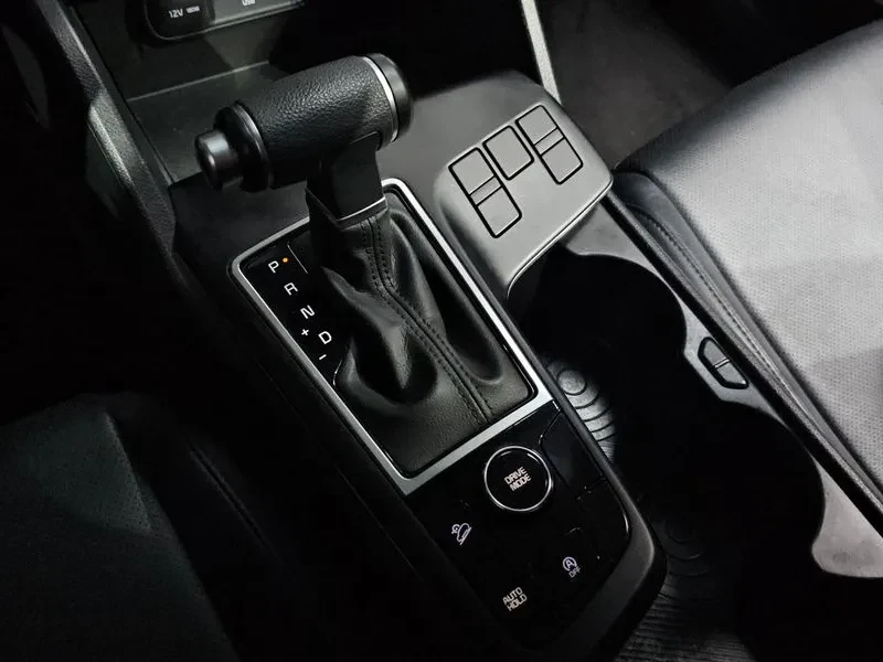 Kia Sportage DIESEL 2.0 2WD TRENDY, снимка 9 - Автомобили и джипове - 54737881