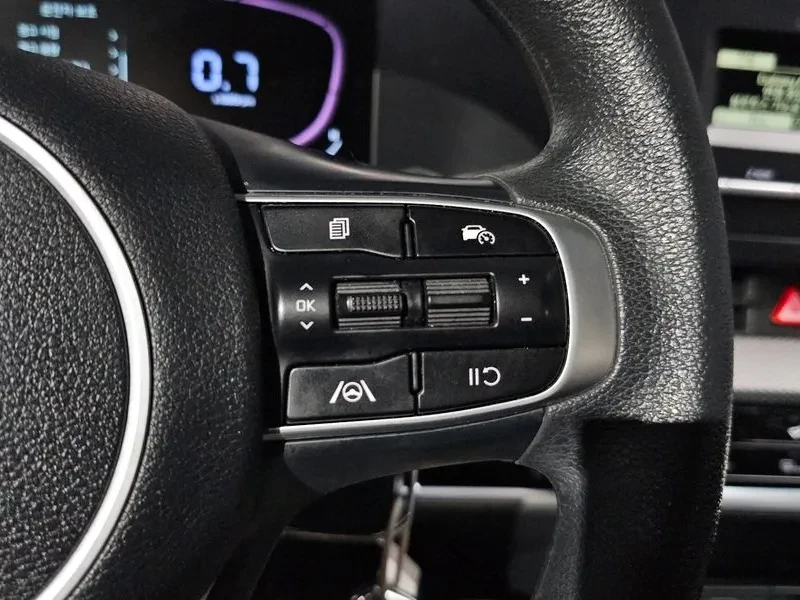 Kia Sportage DIESEL 2.0 2WD TRENDY, снимка 16 - Автомобили и джипове - 54737881