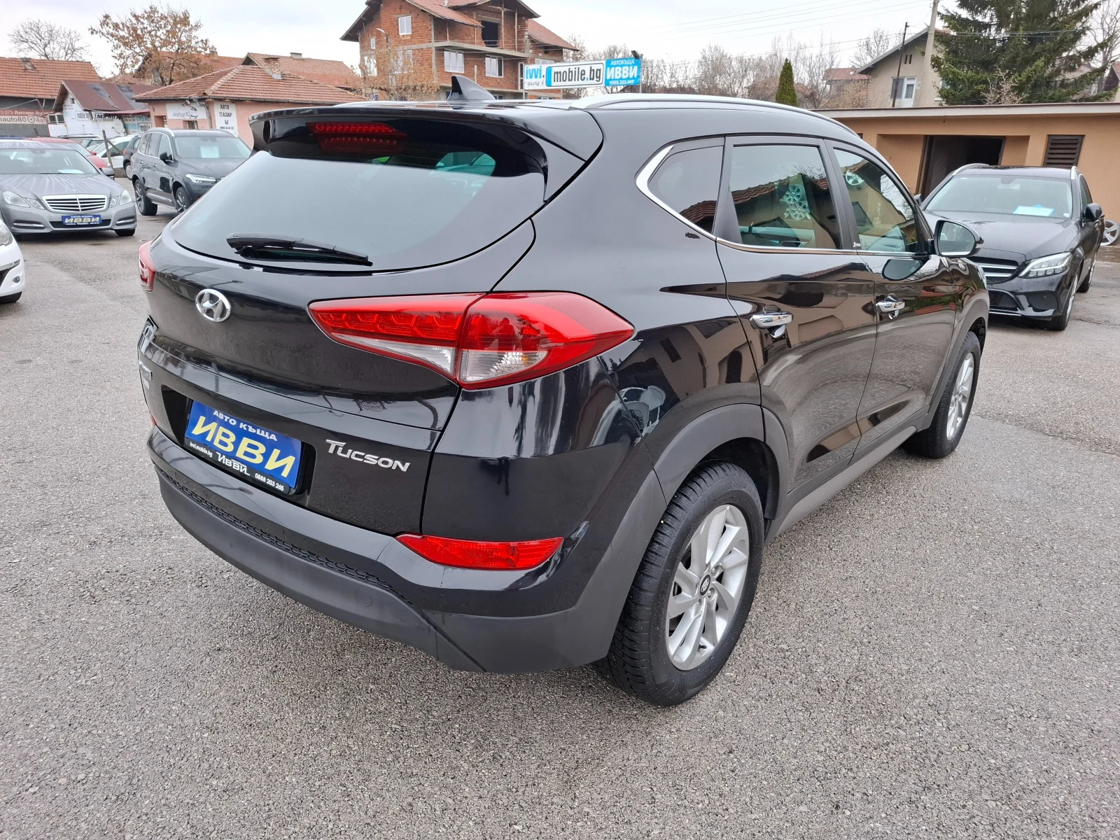 Hyundai Tucson 1.7 CRDI AVTOMAT - изображение 4