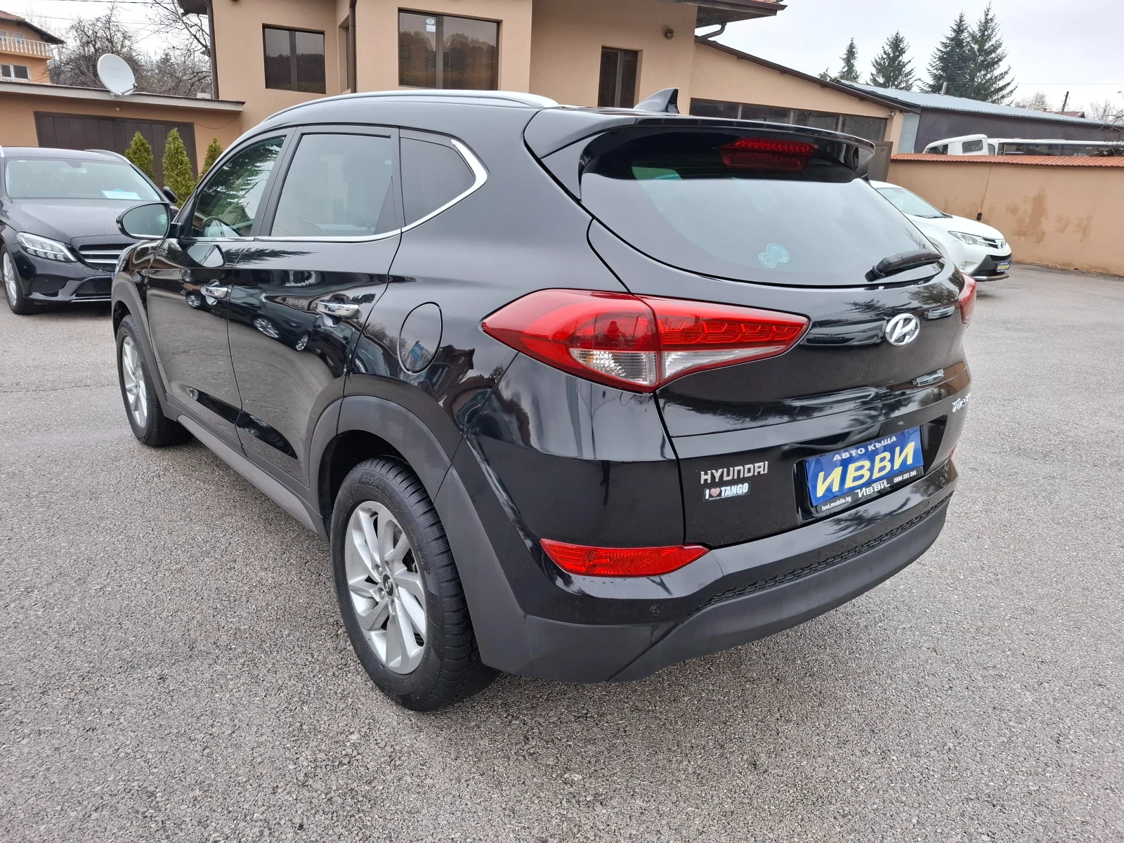 Hyundai Tucson 1.7 CRDI AVTOMAT - изображение 3