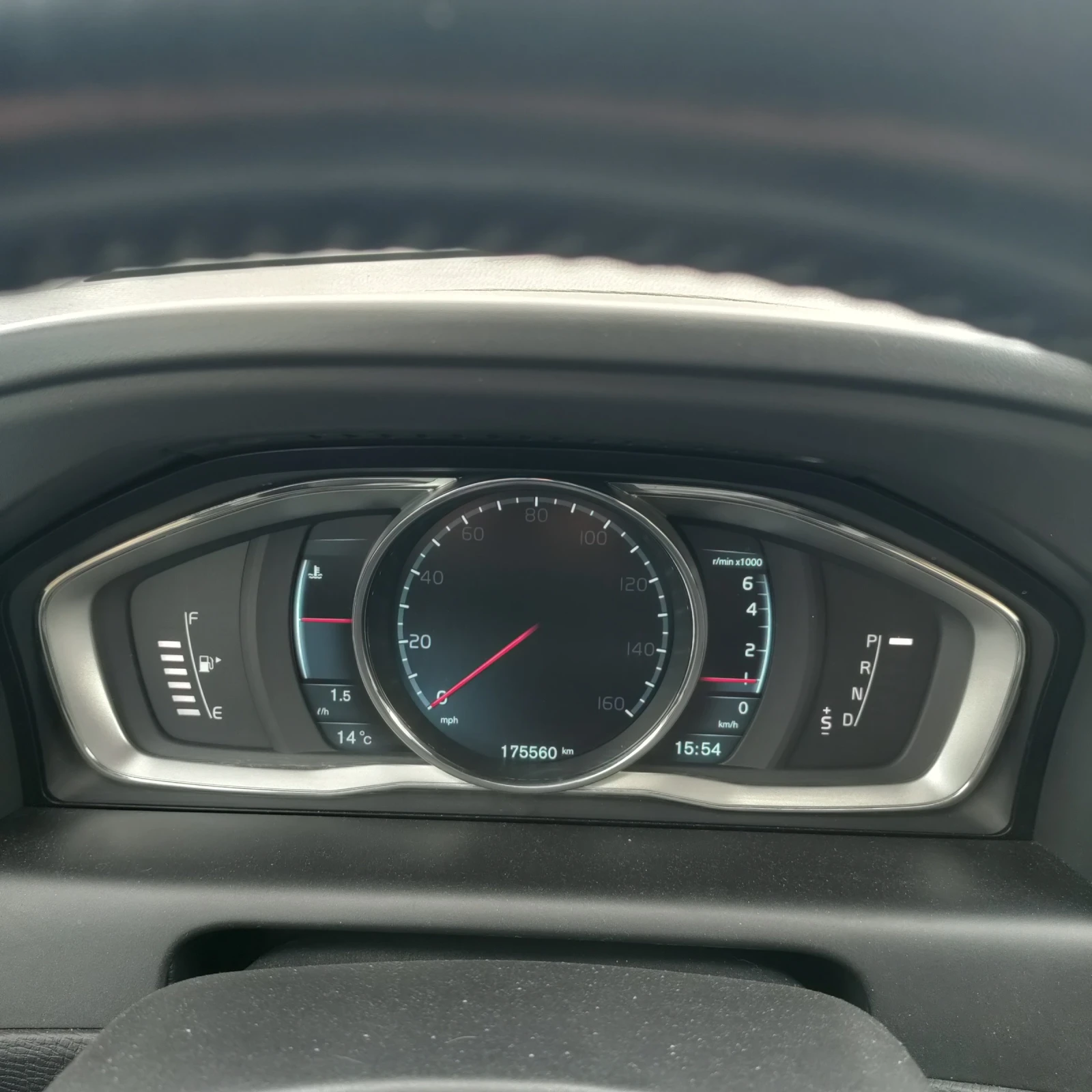 Volvo XC60 2.0 L4 T5 Premier +  - изображение 7