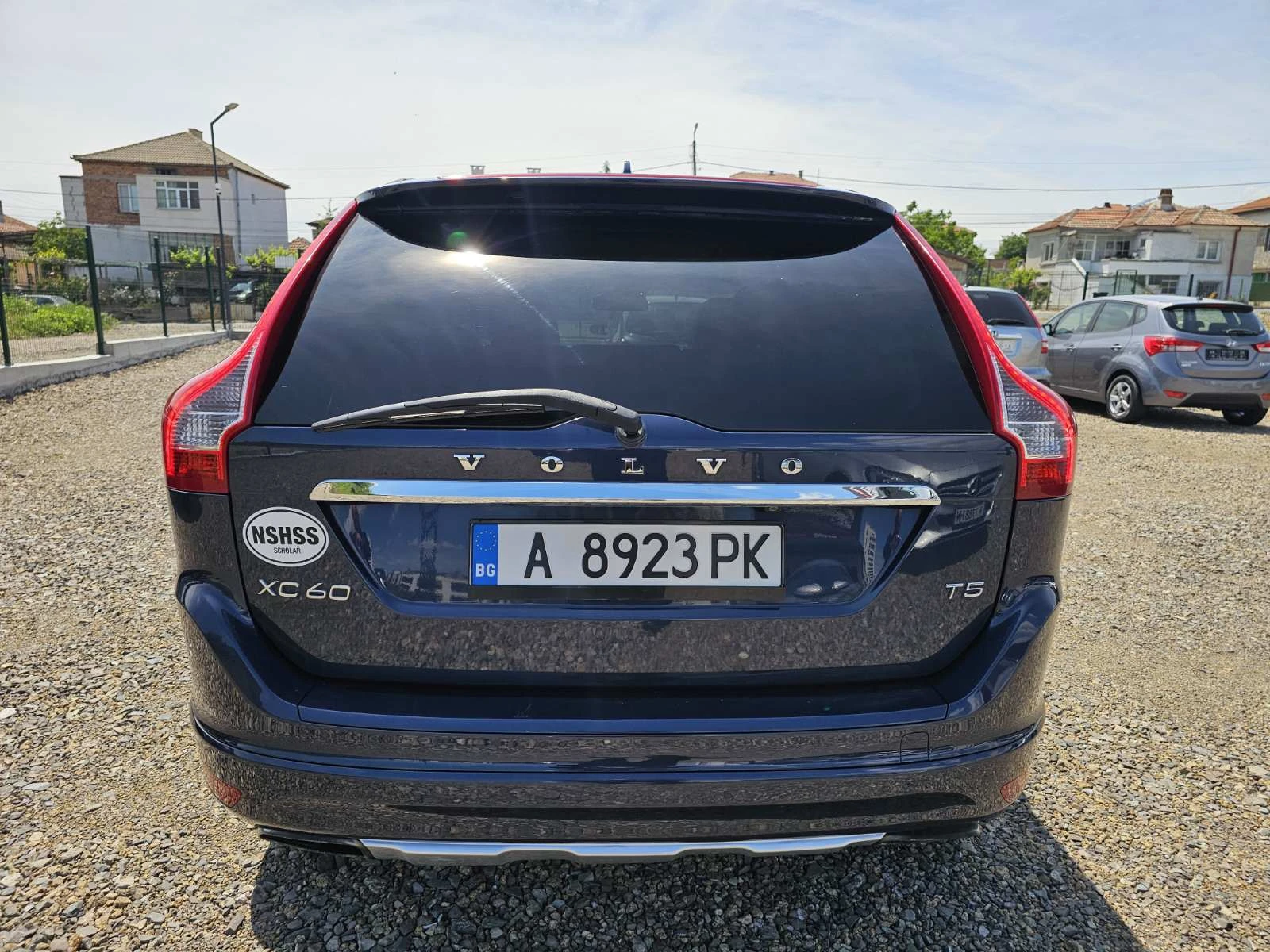 Volvo XC60 2.0 L4 T5 Premier +  - изображение 6