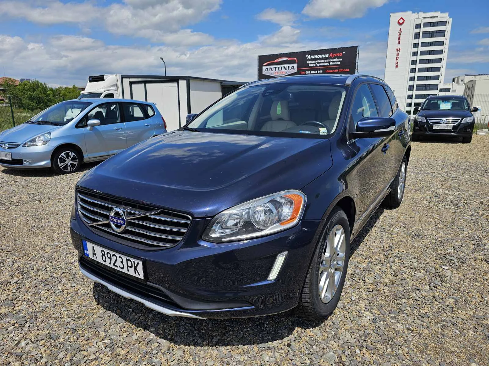 Volvo XC60 2.0 L4 T5 Premier +  - изображение 3