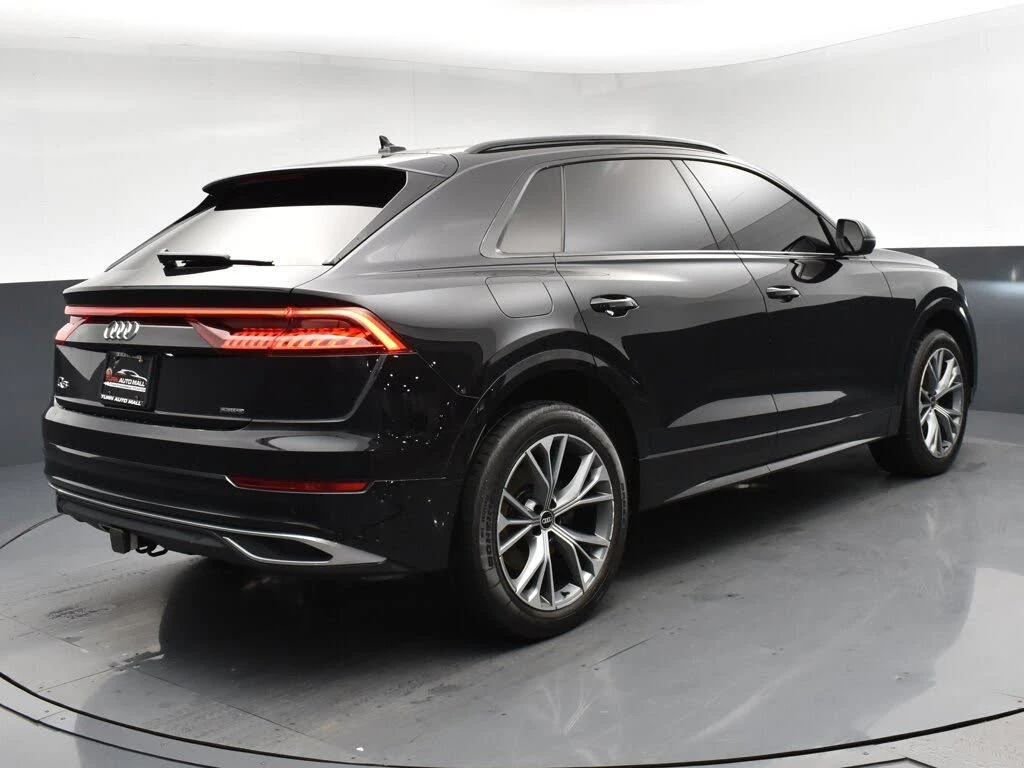 Audi Q8 55TFSI* PREMIUM* ДИГ.ТАБЛО* КАМЕРА* ПОДГРЕВ - изображение 4