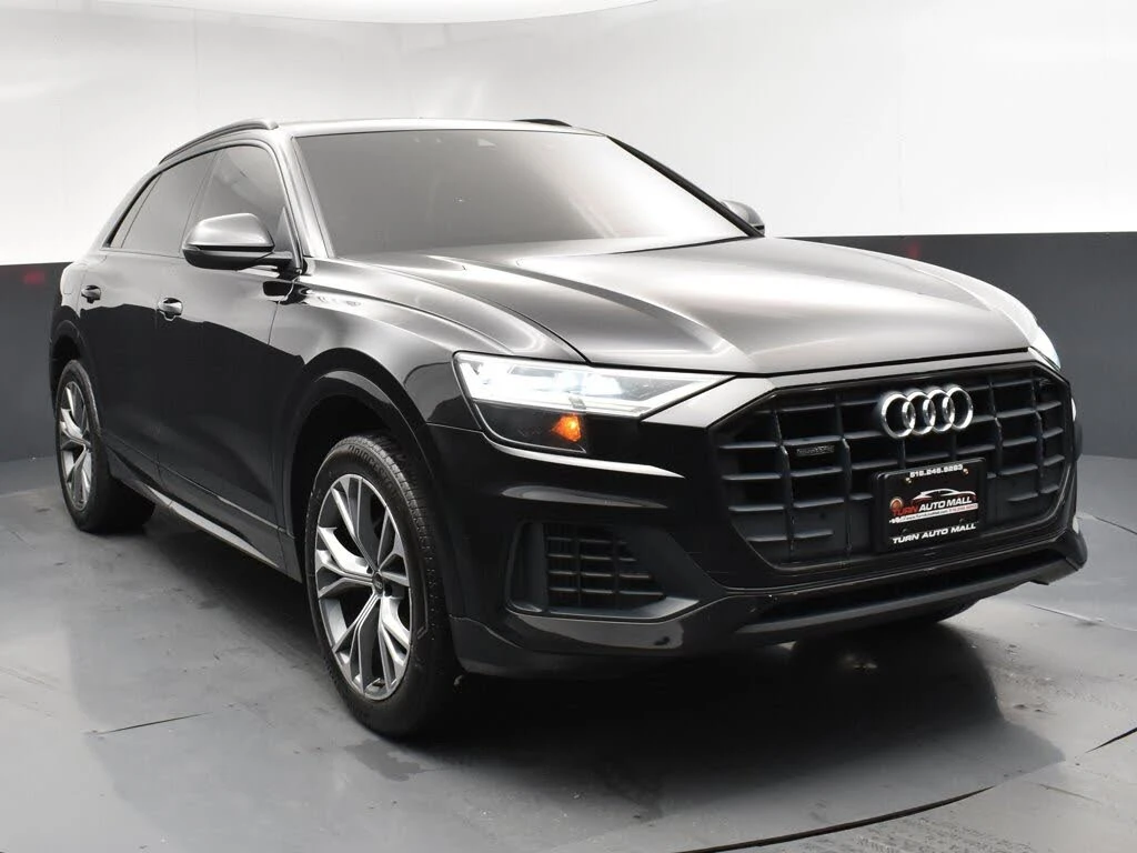 Audi Q8 55TFSI* PREMIUM* ДИГ.ТАБЛО* КАМЕРА* ПОДГРЕВ - изображение 3