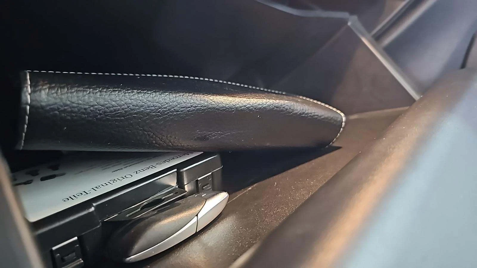 Mercedes-Benz GLB  Ambient light* * *  | Mobile.bg   14