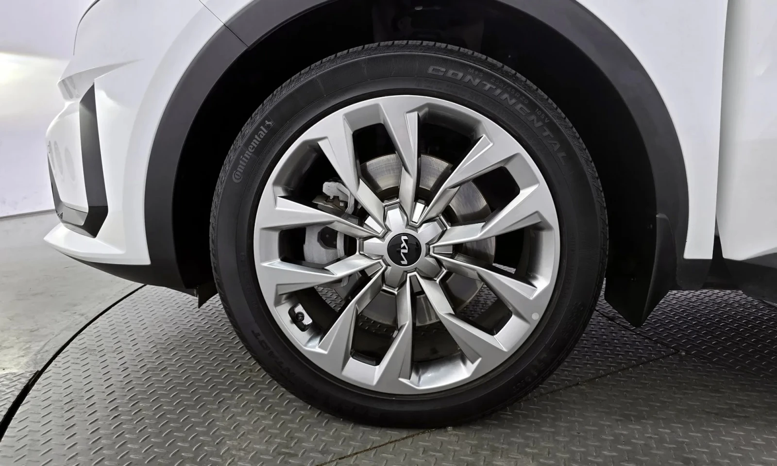 Kia Sorento 2.5T 2Wd - изображение 5