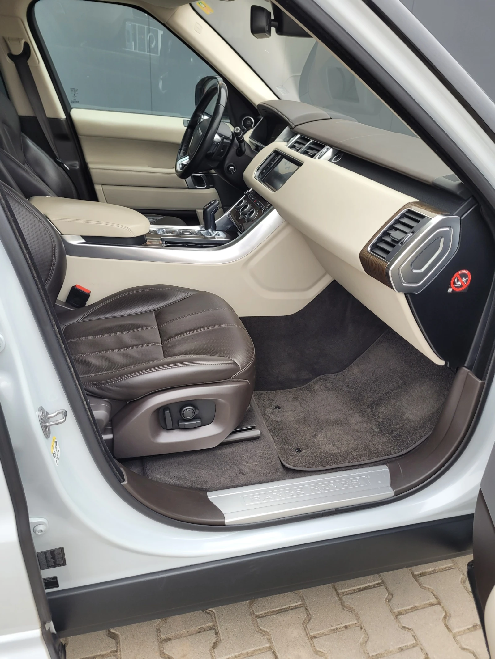 Land Rover Range Rover Sport, снимка 10 - Автомобили и джипове - 53998330