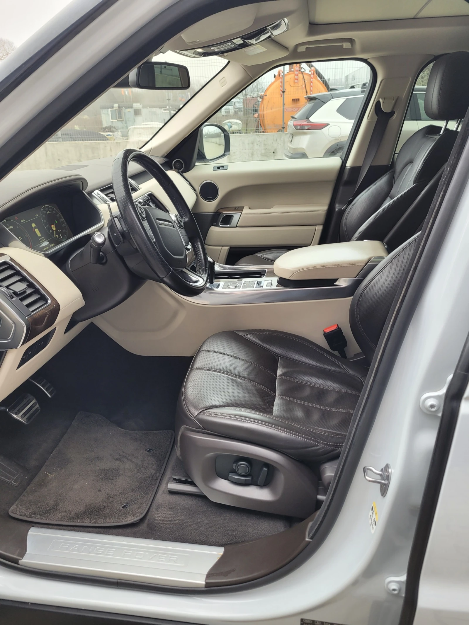 Land Rover Range Rover Sport, снимка 7 - Автомобили и джипове - 53998330