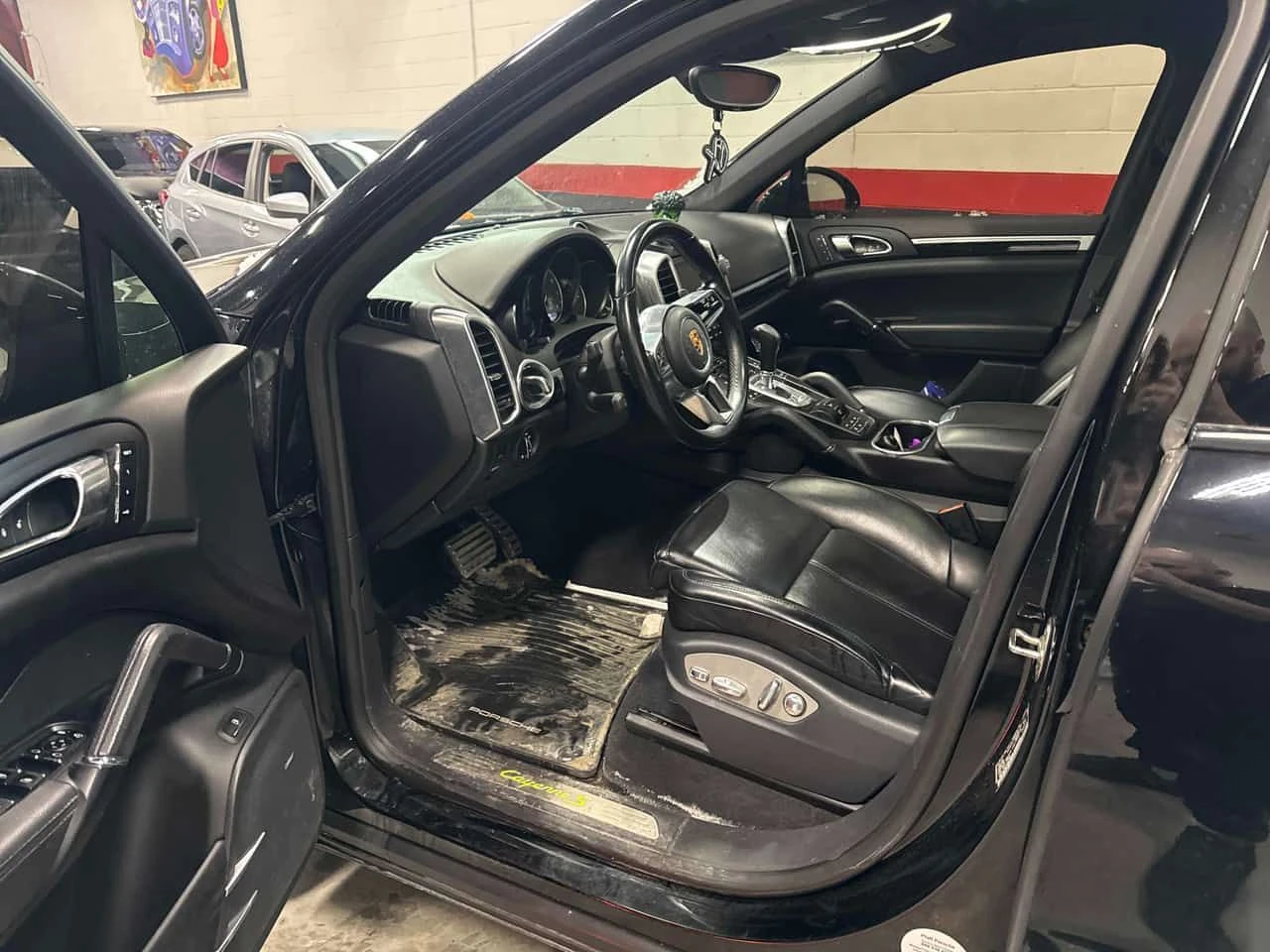 Porsche Cayenne * S E Hybrid * PANO* KEYLESS* ПОДГРЕВ* , снимка 5 - Автомобили и джипове - 54111784