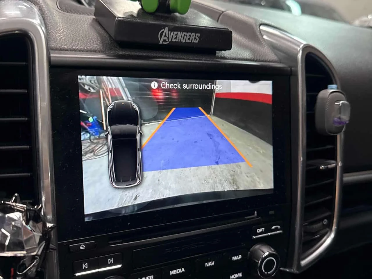 Porsche Cayenne * S E Hybrid * PANO* KEYLESS* ПОДГРЕВ* , снимка 13 - Автомобили и джипове - 54111784