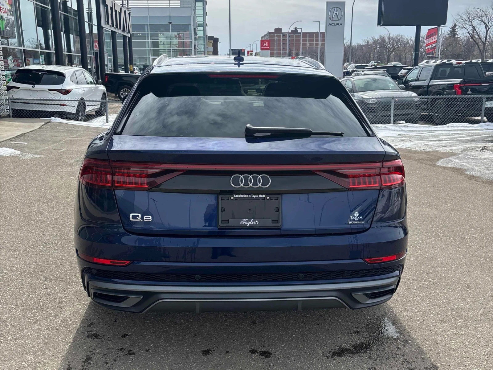 Audi Q8 TECHNIK * ОБДУХВАНЕ * ПАНОРАМА * ДИСТРОНИК * CAR F, снимка 2 - Автомобили и джипове - 54169484