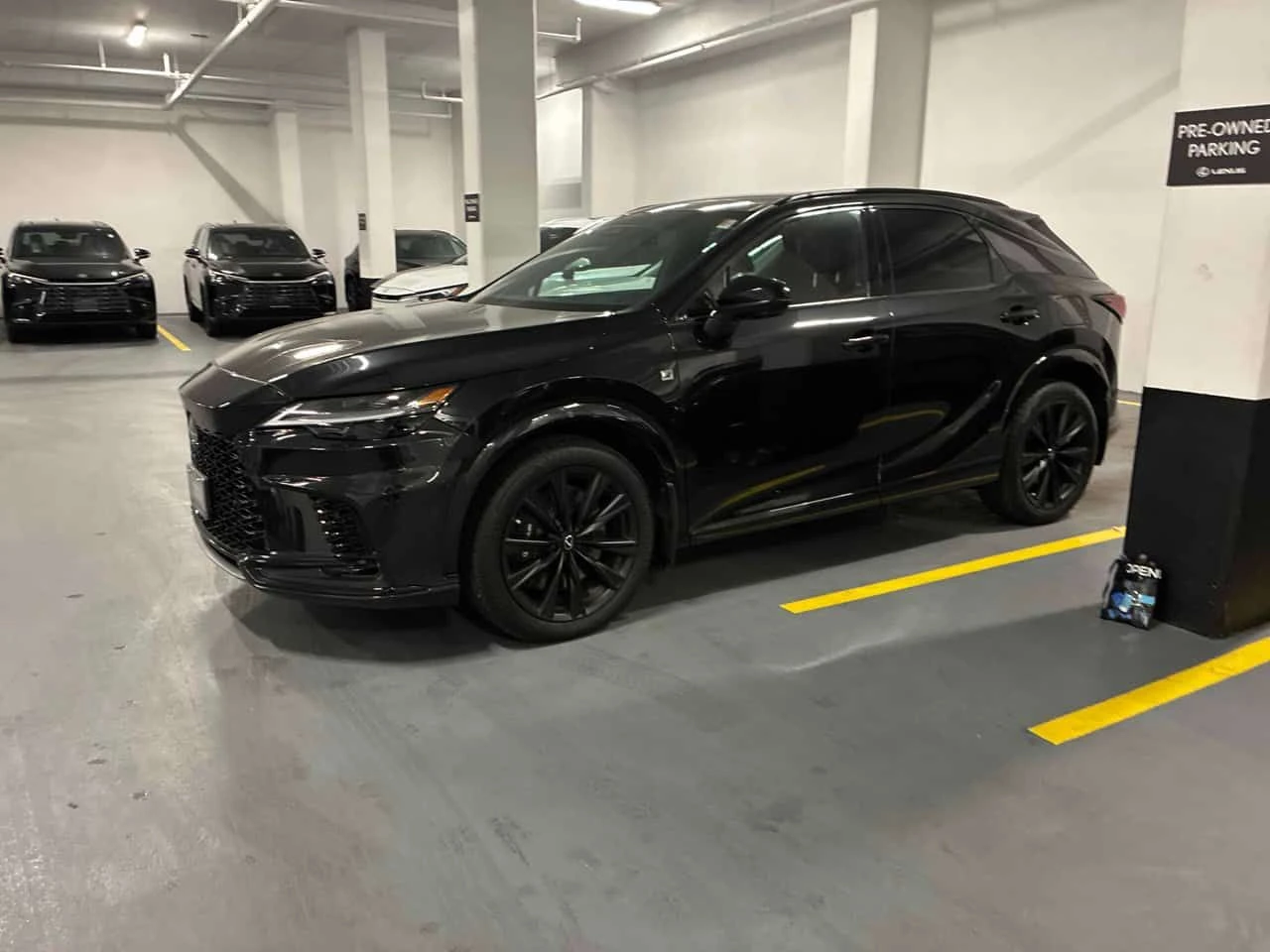 Lexus RX 500h CARFAX, снимка 2 - Автомобили и джипове - 54224972