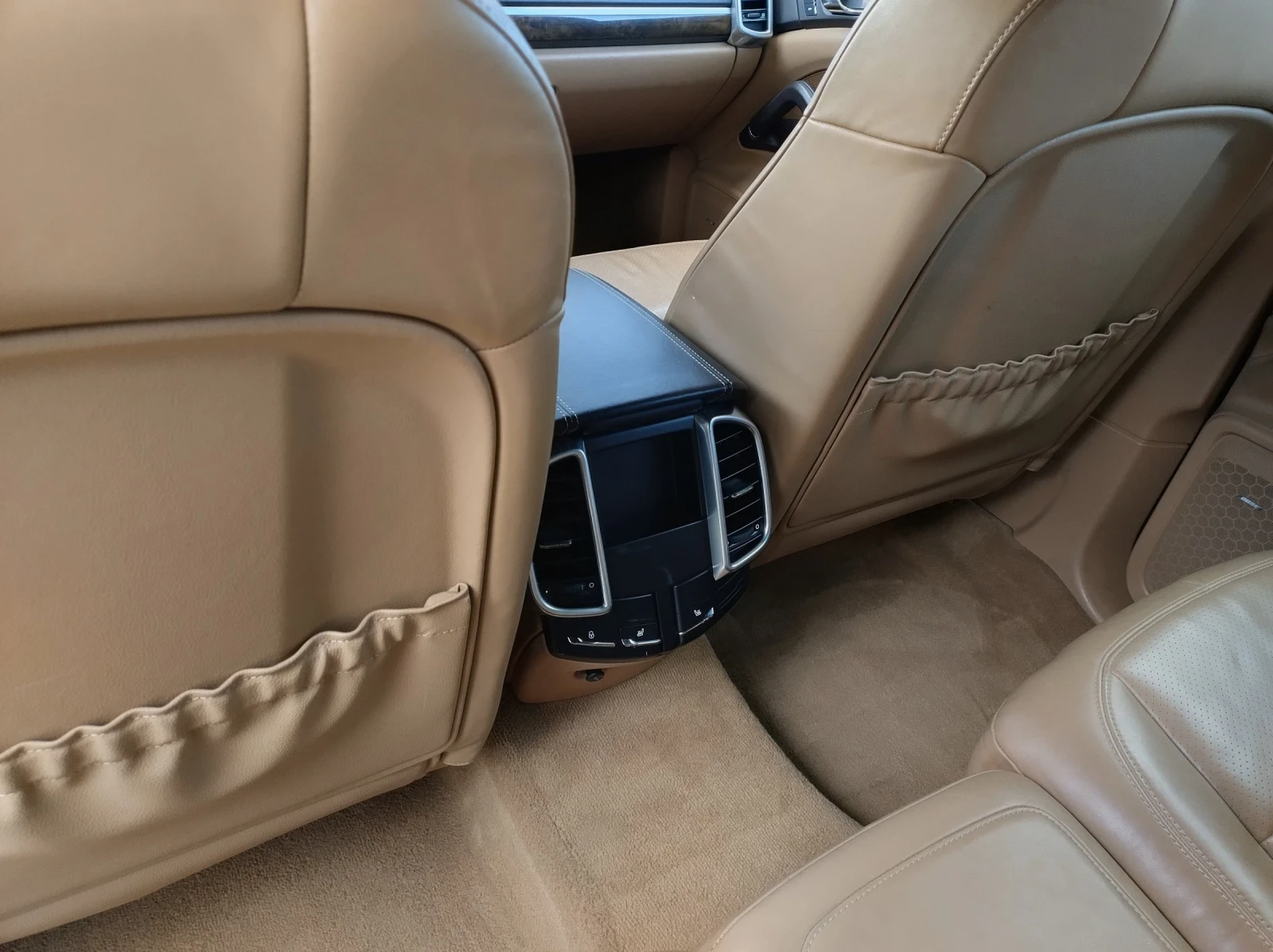 Porsche Cayenne 4.8 V8 Bi-turbo full, снимка 15 - Автомобили и джипове - 54391579