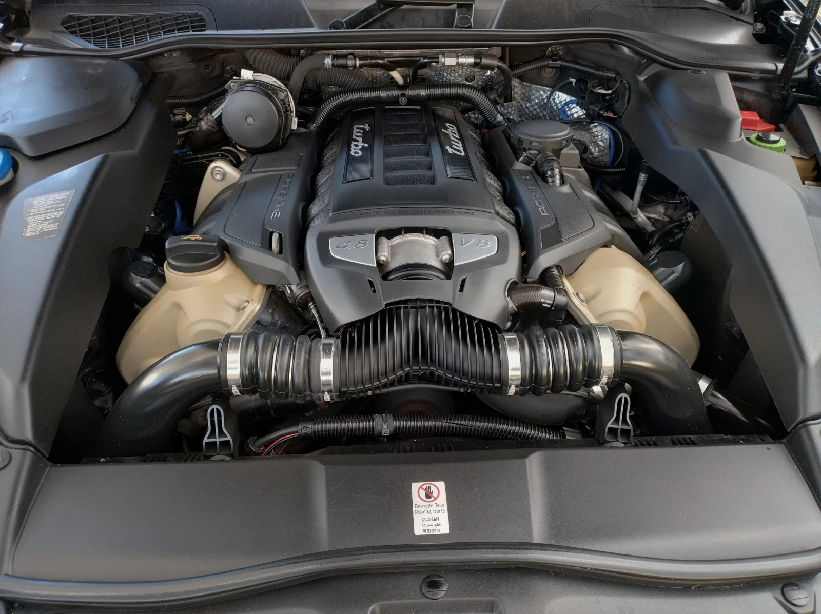 Porsche Cayenne 4.8 V8 Bi-turbo full, снимка 17 - Автомобили и джипове - 54391579