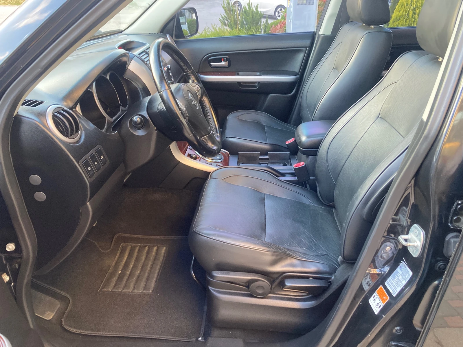 Suzuki Grand vitara LIMITED, снимка 9 - Автомобили и джипове - 54722884