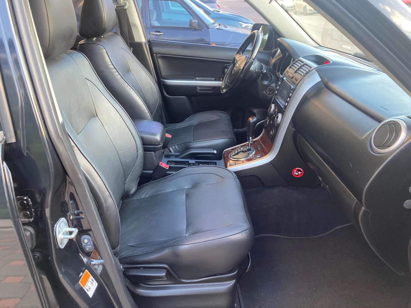 Suzuki Grand vitara LIMITED, снимка 10 - Автомобили и джипове - 54722884