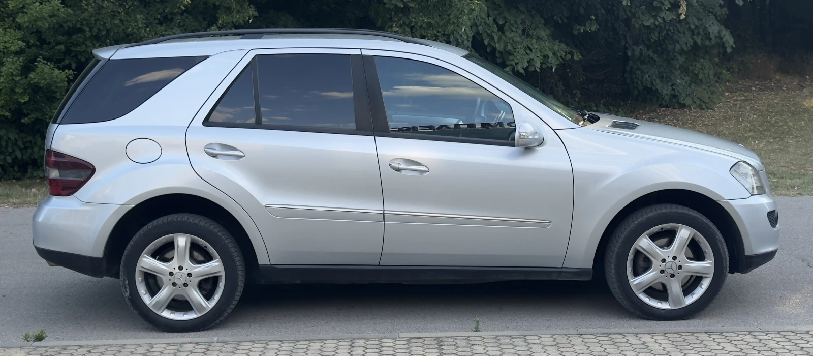 Mercedes-Benz ML 320 4matic * 7G * Airmatic * Бартер * Лизинг, снимка 3 - Автомобили и джипове - 55465104