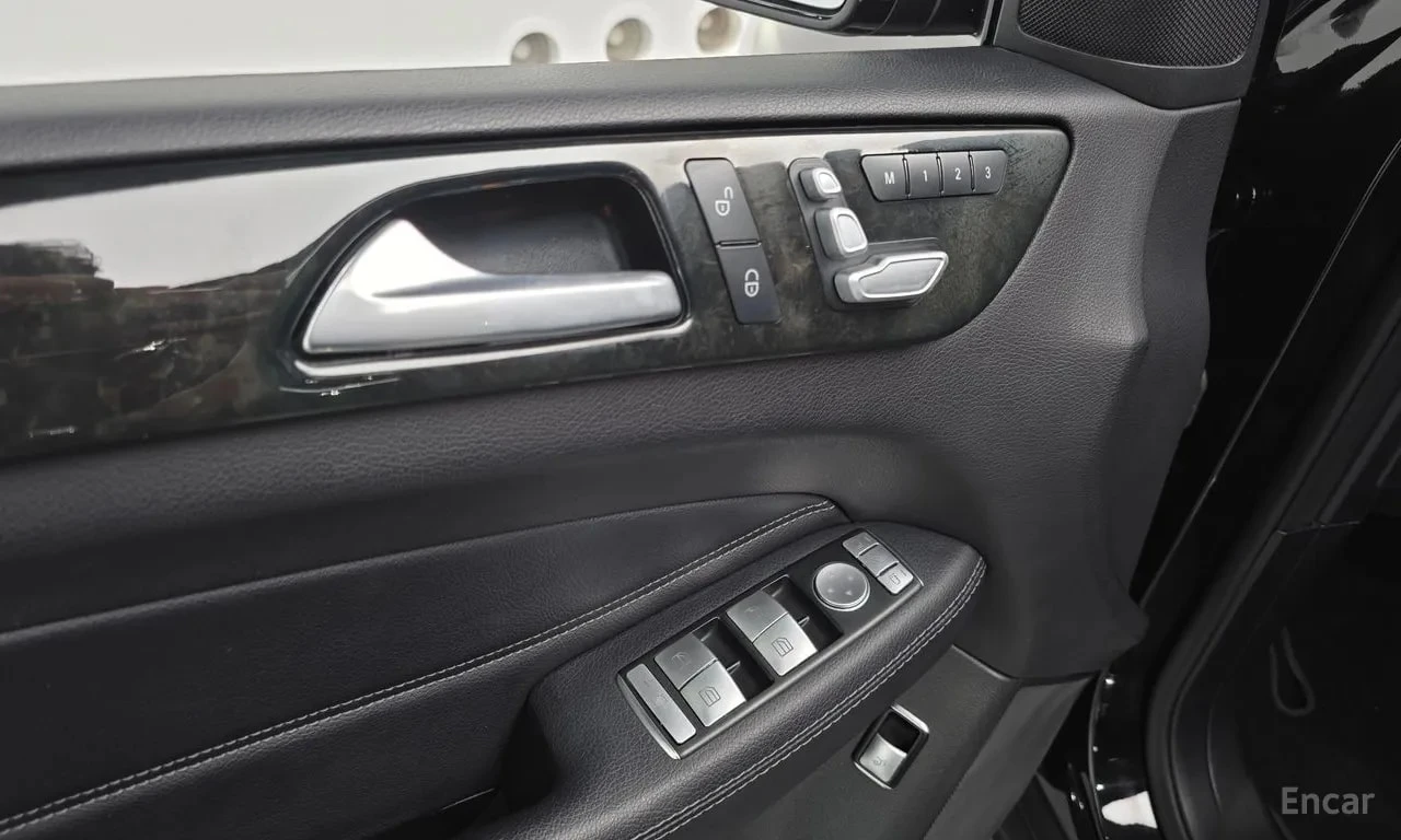 Mercedes-Benz GLE 350 4MATIC * КРАЙНА ЦЕНА ДО БЪЛГАРИЯ, снимка 14 - Автомобили и джипове - 55843066