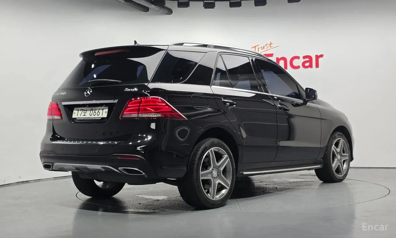 Mercedes-Benz GLE 350 4MATIC * КРАЙНА ЦЕНА ДО БЪЛГАРИЯ, снимка 2 - Автомобили и джипове - 55843066