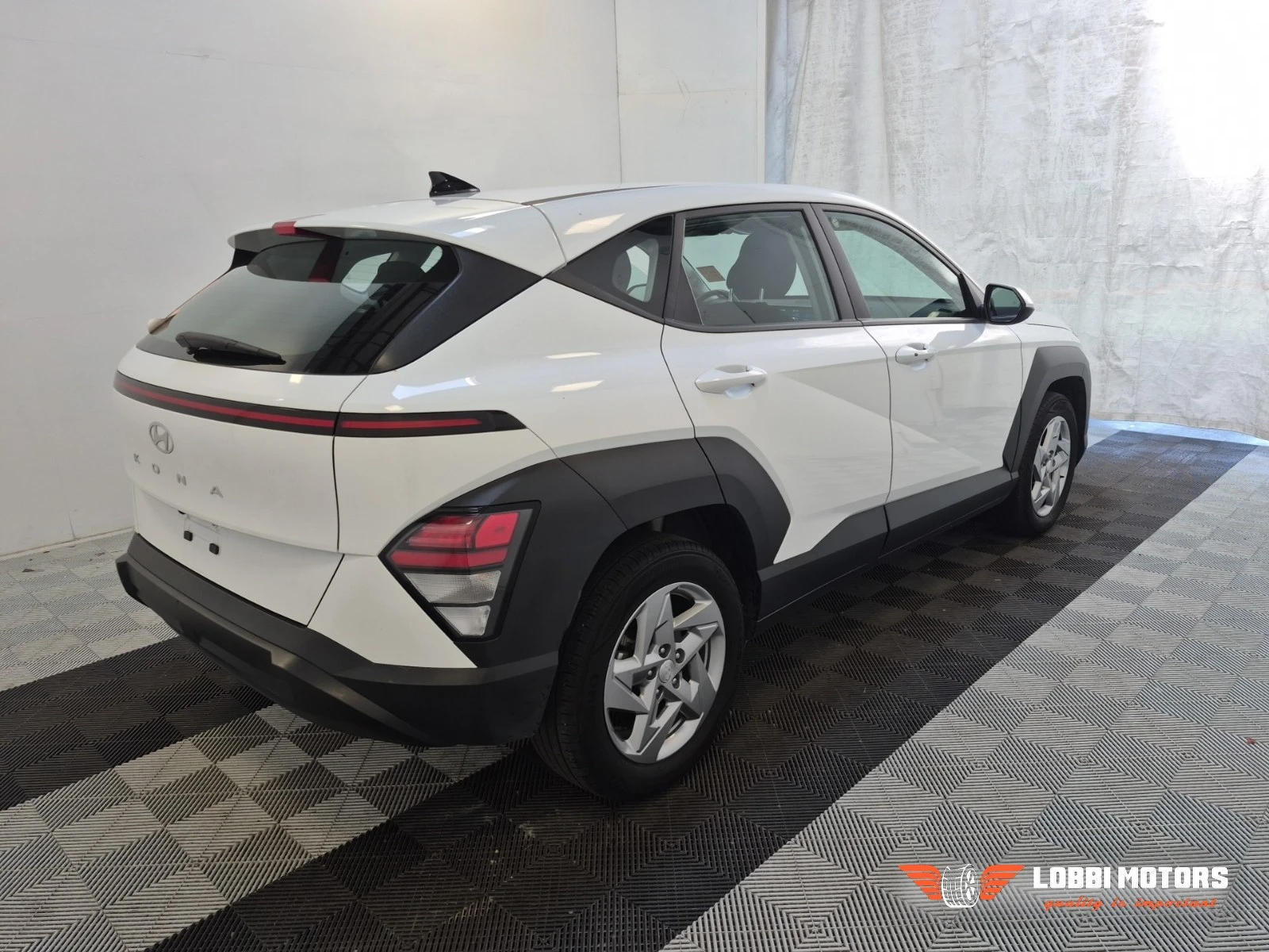Hyundai Kona, снимка 3 - Автомобили и джипове - 56068268