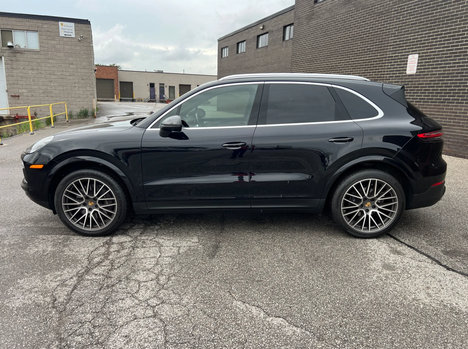 Porsche Cayenne 2022 Porsche Cayenne AWD, снимка 3 - Автомобили и джипове - 56113123