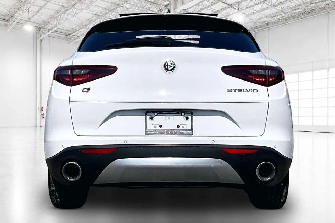 Alfa Romeo Stelvio Sport | Carfax, снимка 4 - Автомобили и джипове - 56209561