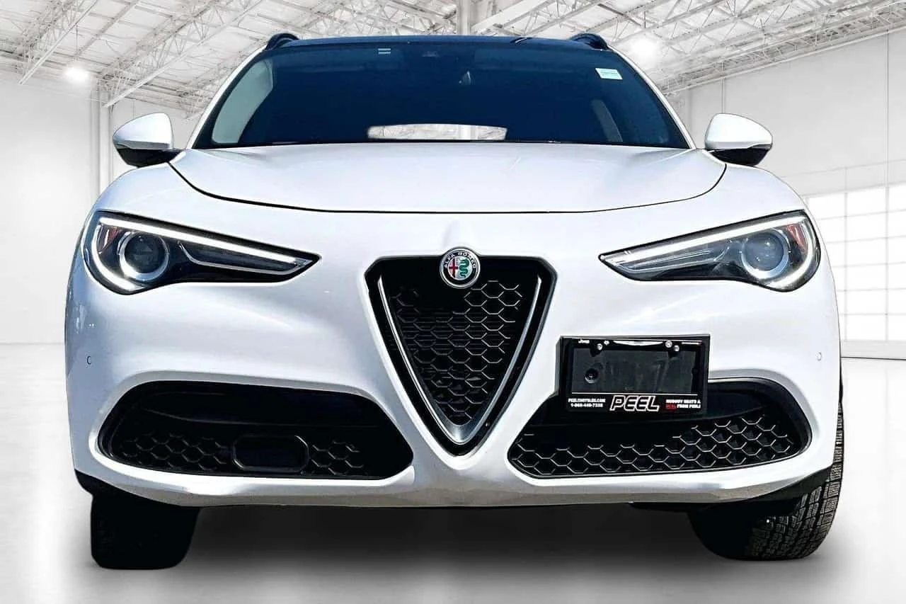Alfa Romeo Stelvio Sport | Carfax, снимка 2 - Автомобили и джипове - 56209561