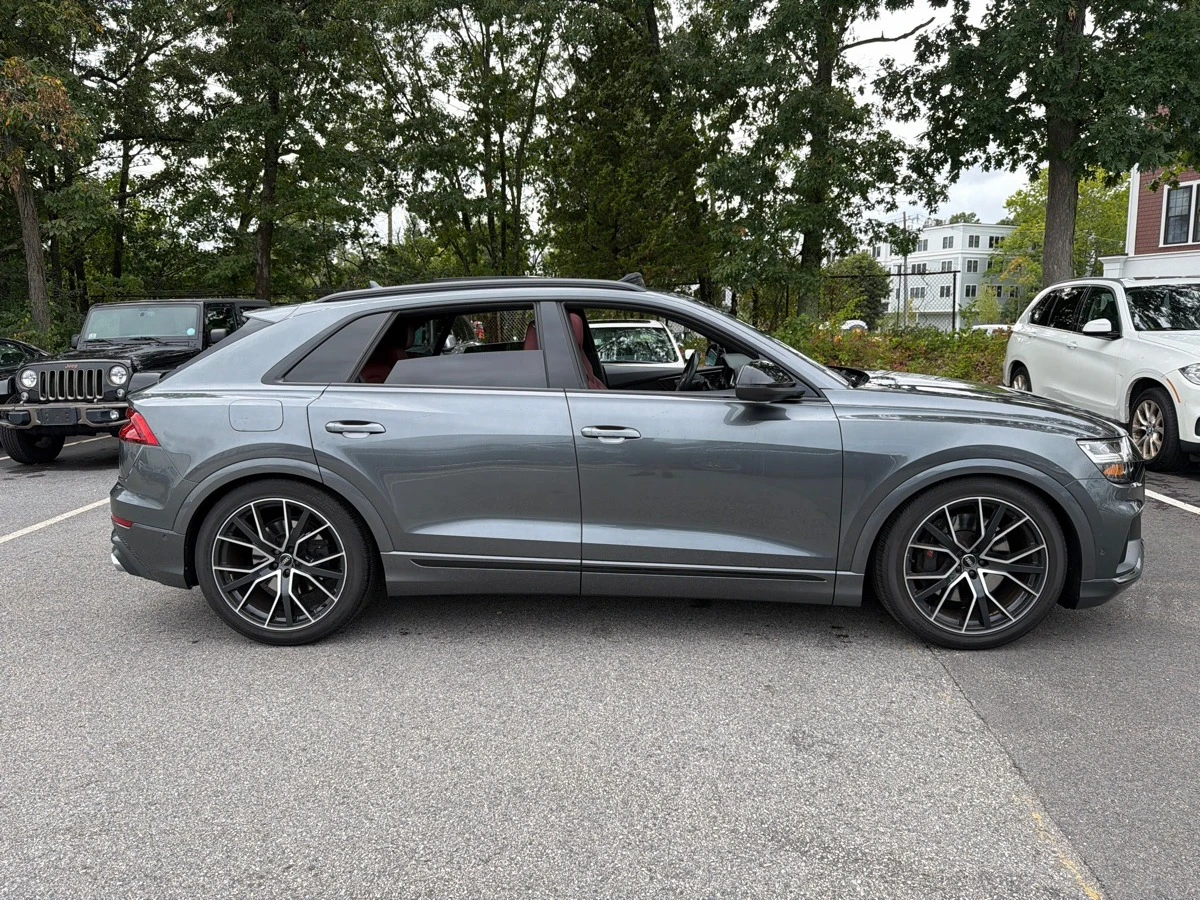Audi SQ8 4.0 TFSI V8 Premium Plus, снимка 4 - Автомобили и джипове - 56331624