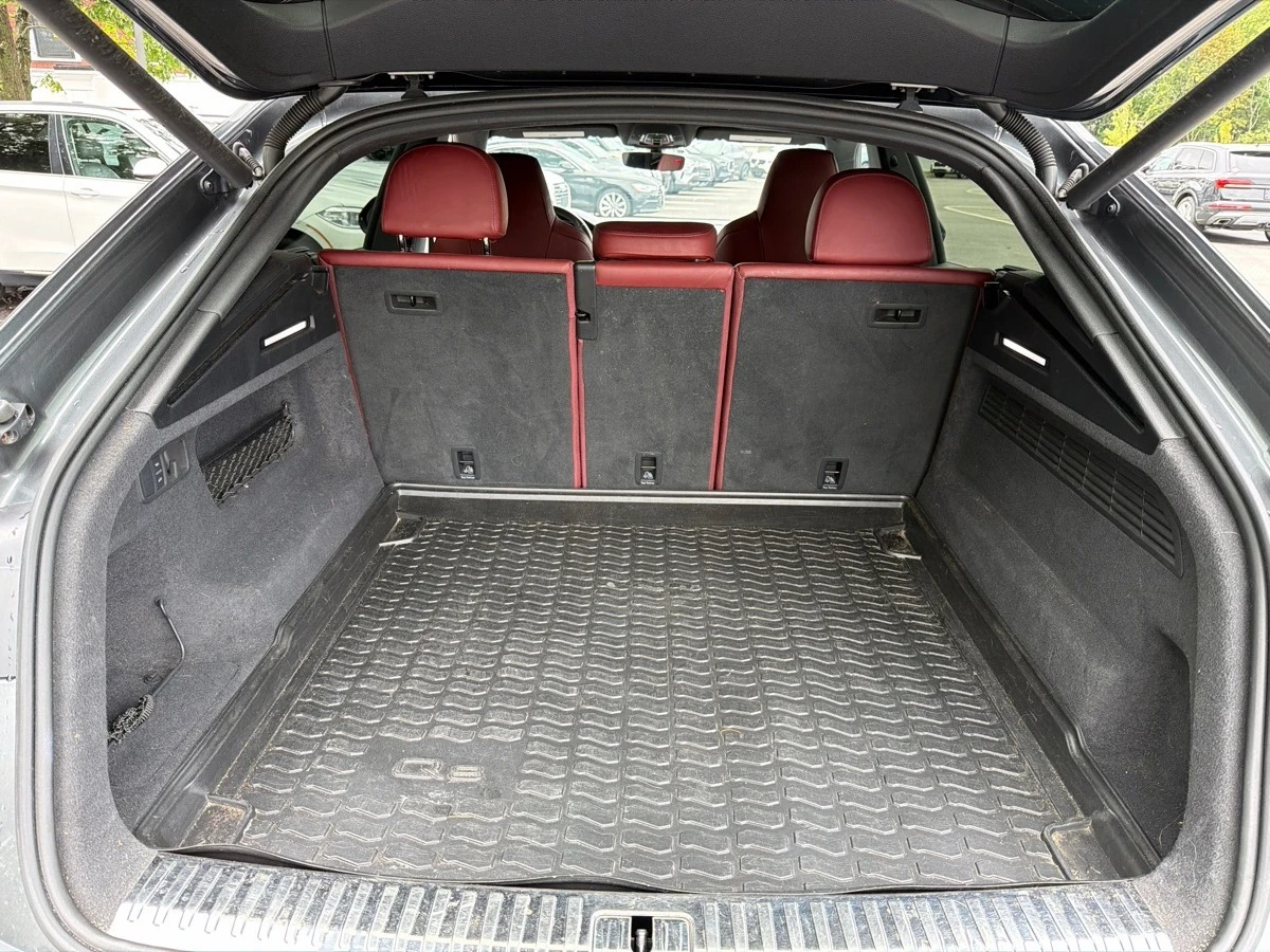 Audi SQ8 4.0 TFSI V8 Premium Plus, снимка 12 - Автомобили и джипове - 56331624