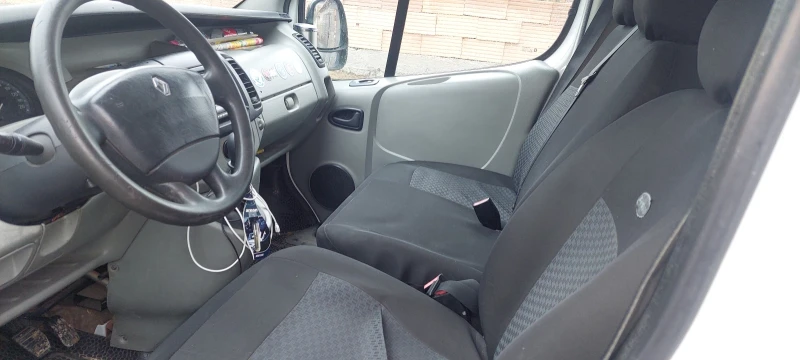 Renault Trafic 2.0, снимка 4 - Бусове и автобуси - 47924461