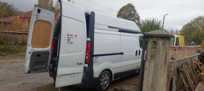 Renault Trafic 2.0, снимка 2 - Бусове и автобуси - 47924461