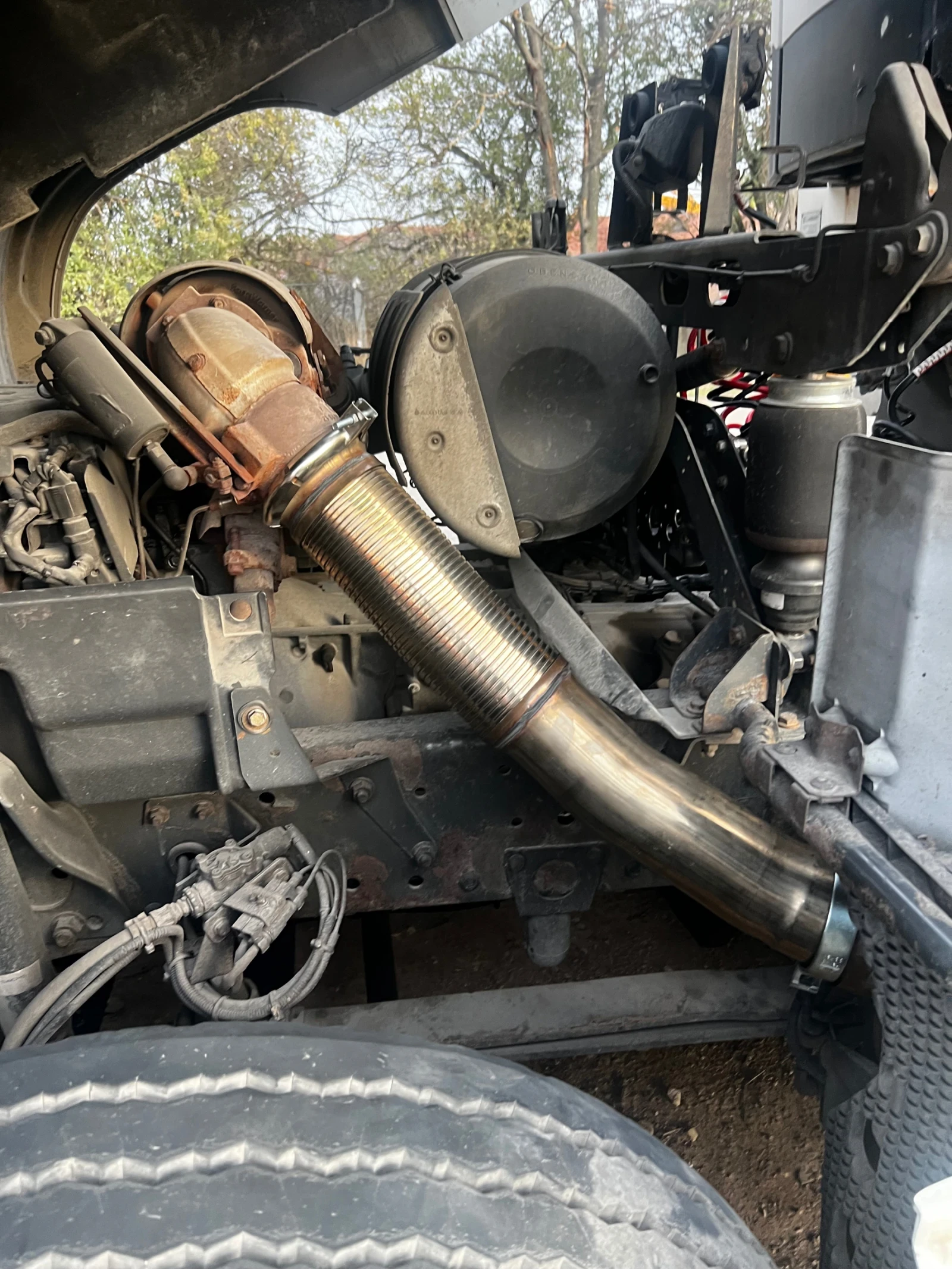 Mercedes-Benz 1844  - изображение 5