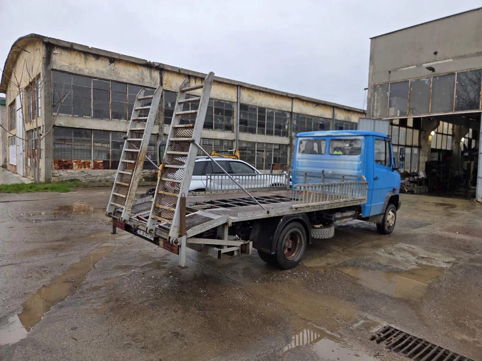 Mercedes-Benz 811, снимка 10 - Камиони - 53955071