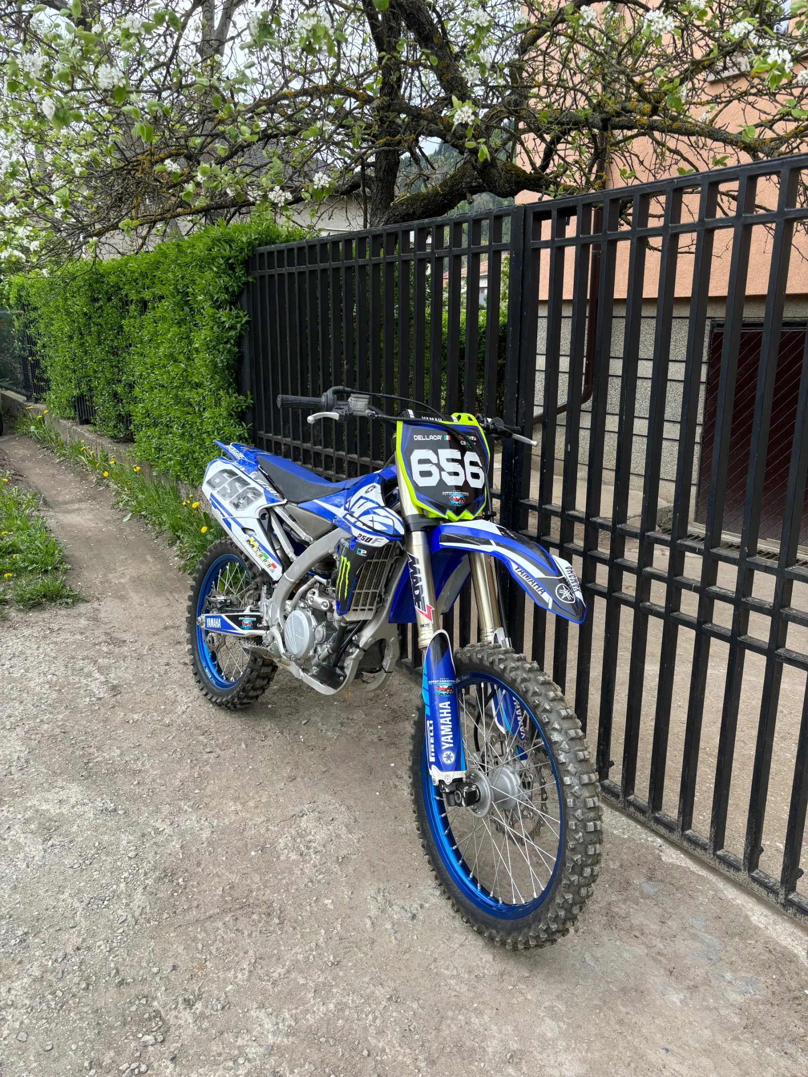 Yamaha Yzf