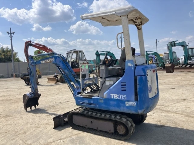Багер Takeuchi TB015 - ДЖОЙСТИЦИ - ОЧАКВАН 30.09.2026!!!, снимка 3 - Индустриална техника - 54610686