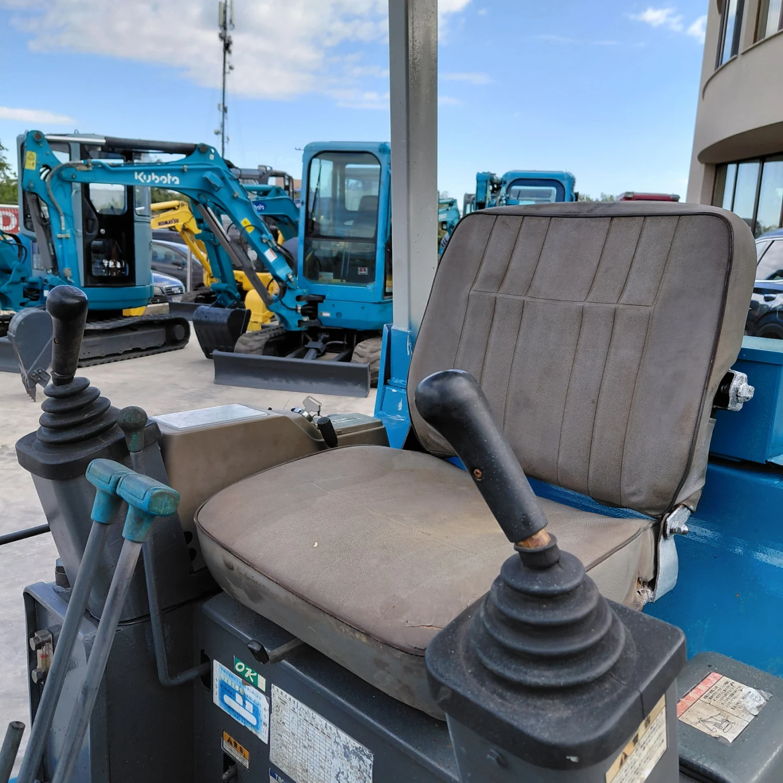 ����� Takeuchi TB015 * �������� * ���������� ������ *  | Mobile.bg � ����������� 15