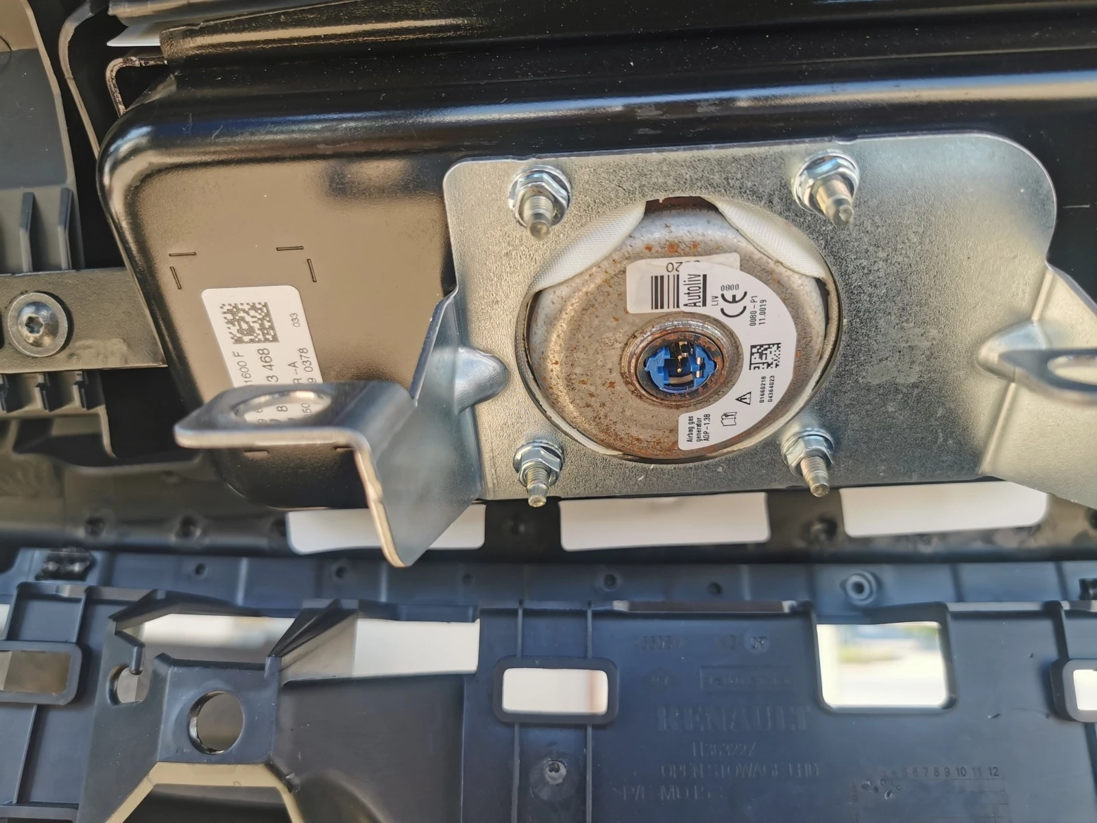 AIRBAG �������� RENAULT CLIO  | Mobile.bg � ����������� 8